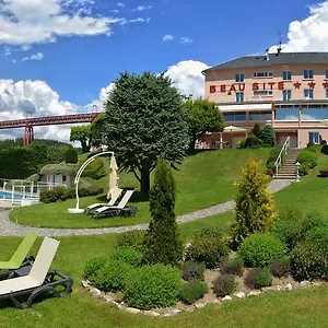 https://hotel-beau-site-loubaresse.hotels-rhonealpes.com